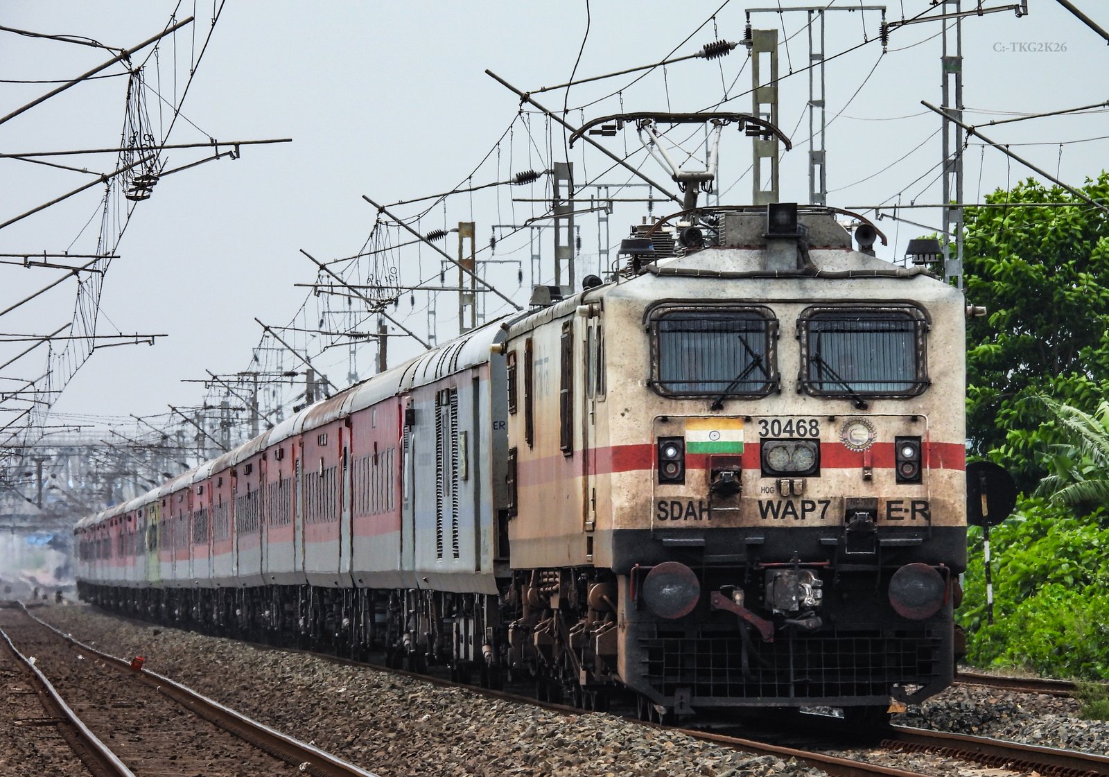 12259 Sealdah - Bikaner AC Duronto Express photo 11