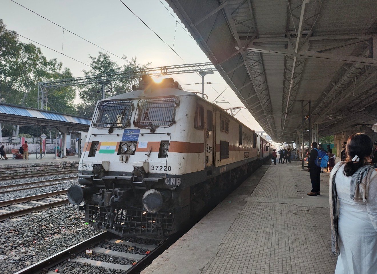 22435 Varanasi - New Delhi Vande Bharat Express photo 6