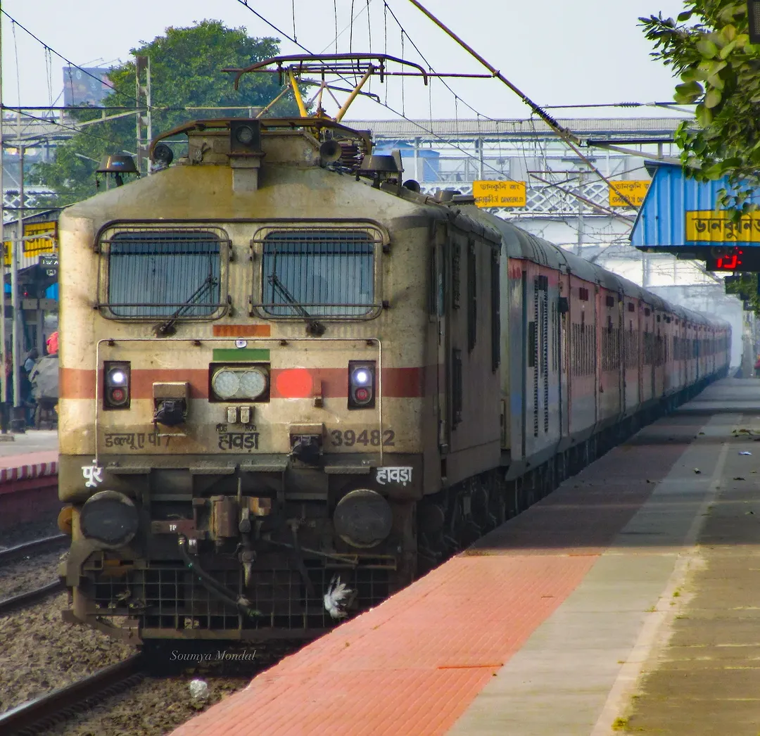 12302 New Delhi - Howrah Rajdhani Express (Via Gaya) photo 13