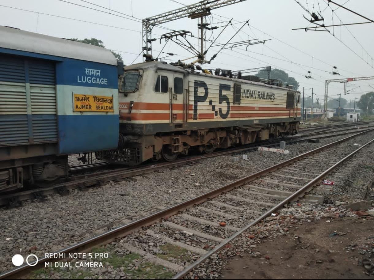 20839 Ranchi - New Delhi Rajdhani Express (via Bokaro Steel City) photo 3