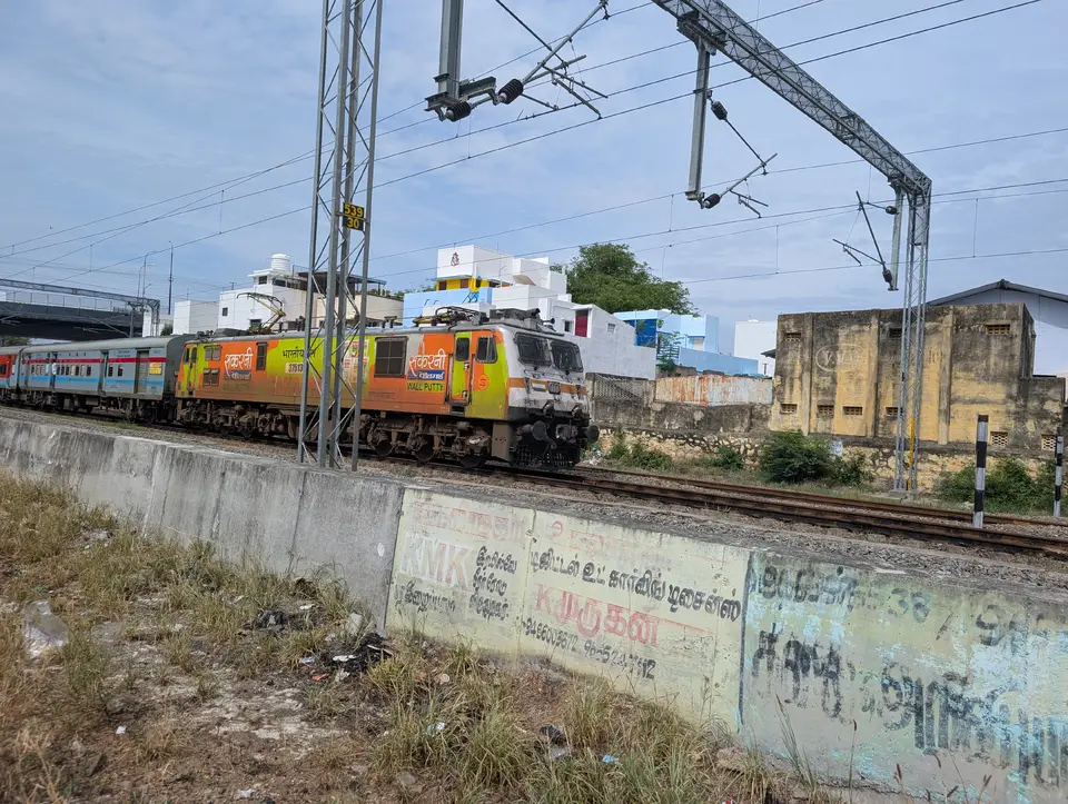 16339 Mumbai LTT - Nagercoil Express (via Katpadi) train photo 19