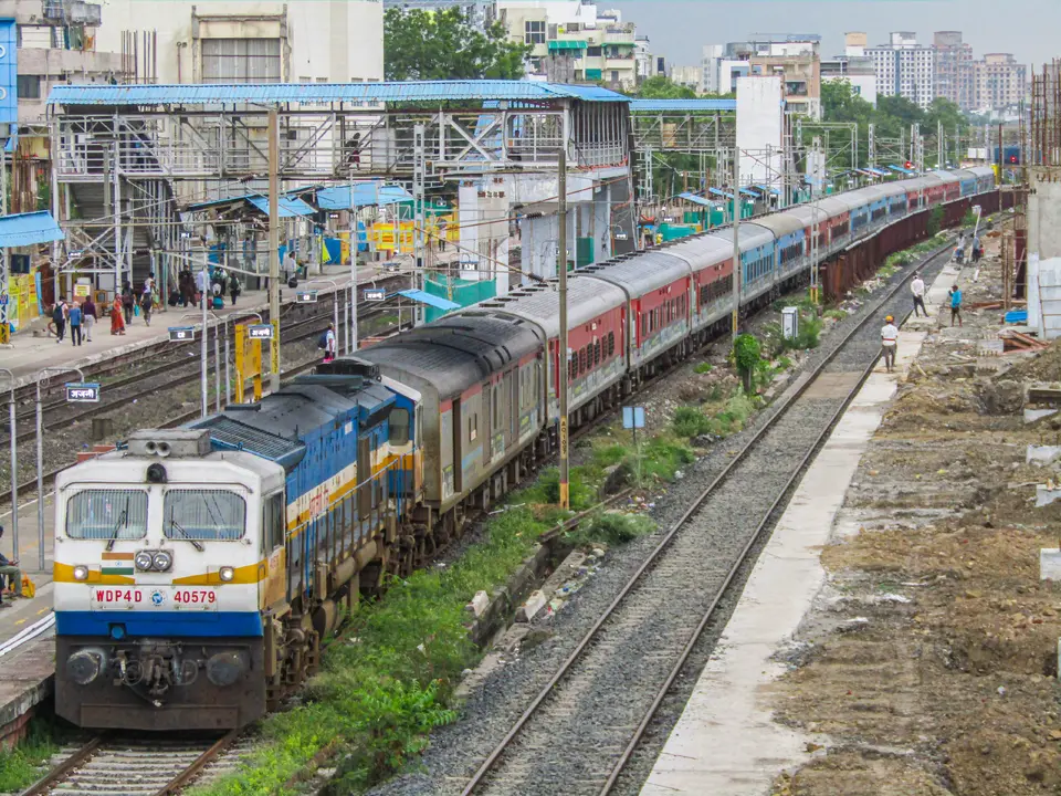 12119 Amravati - Ajni (Nagpur) Intercity SF Express train photo 3