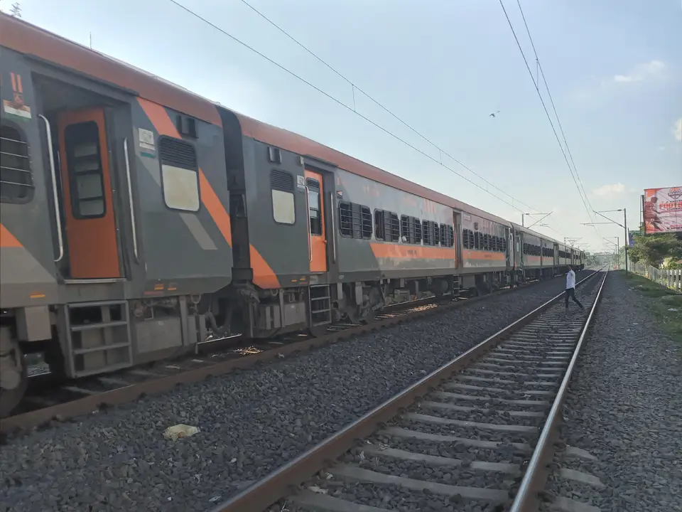 Representative Indian Railways gallery image photo 3