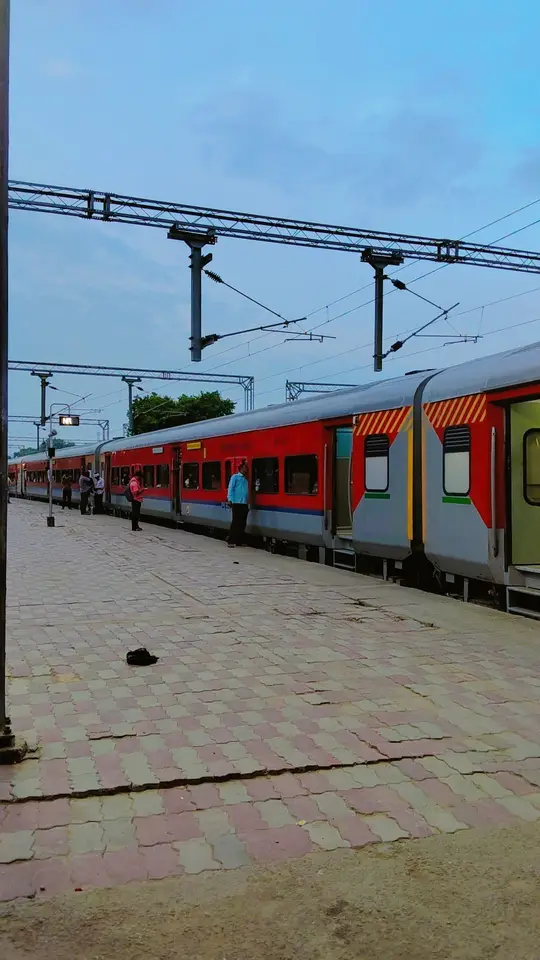Representative Indian Railways gallery image photo 4