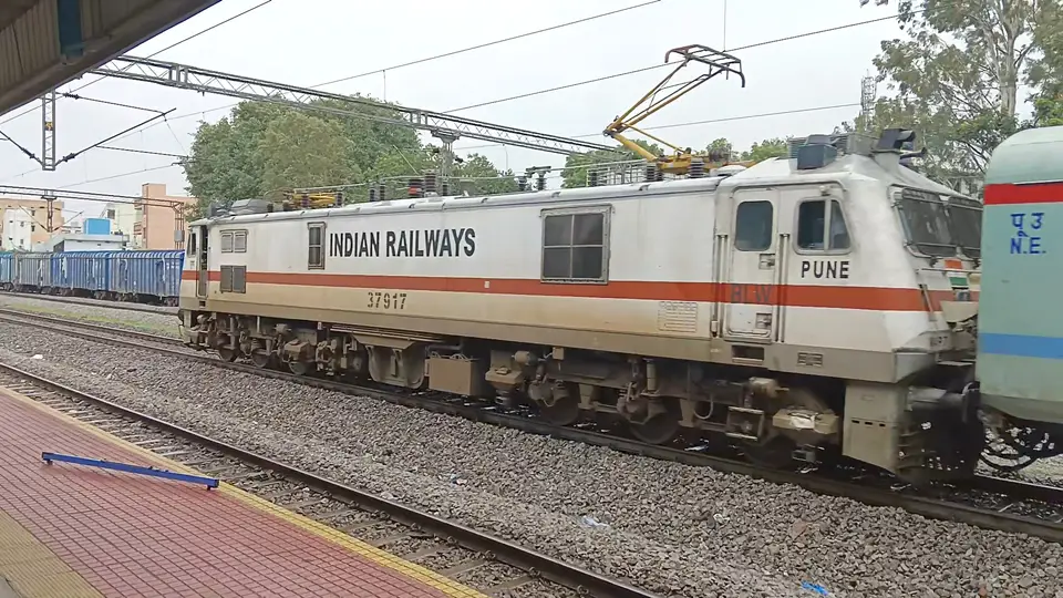 Representative Indian Railways gallery image photo 2