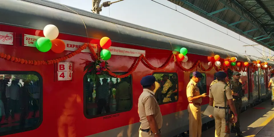 Representative Indian Railways gallery image photo 2