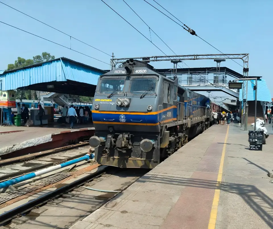 14815 Shri Ganganagar - Rishikesh Intercity Express train photo 24