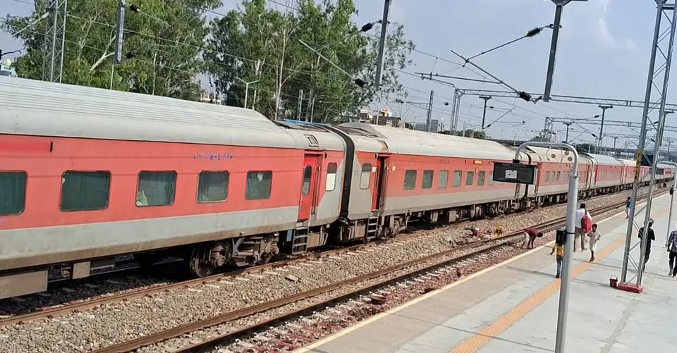 Representative Indian Railways gallery image photo 8