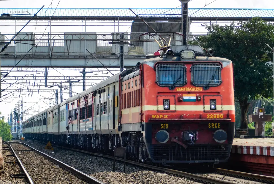 12857 Tamralipta Express train photo 4