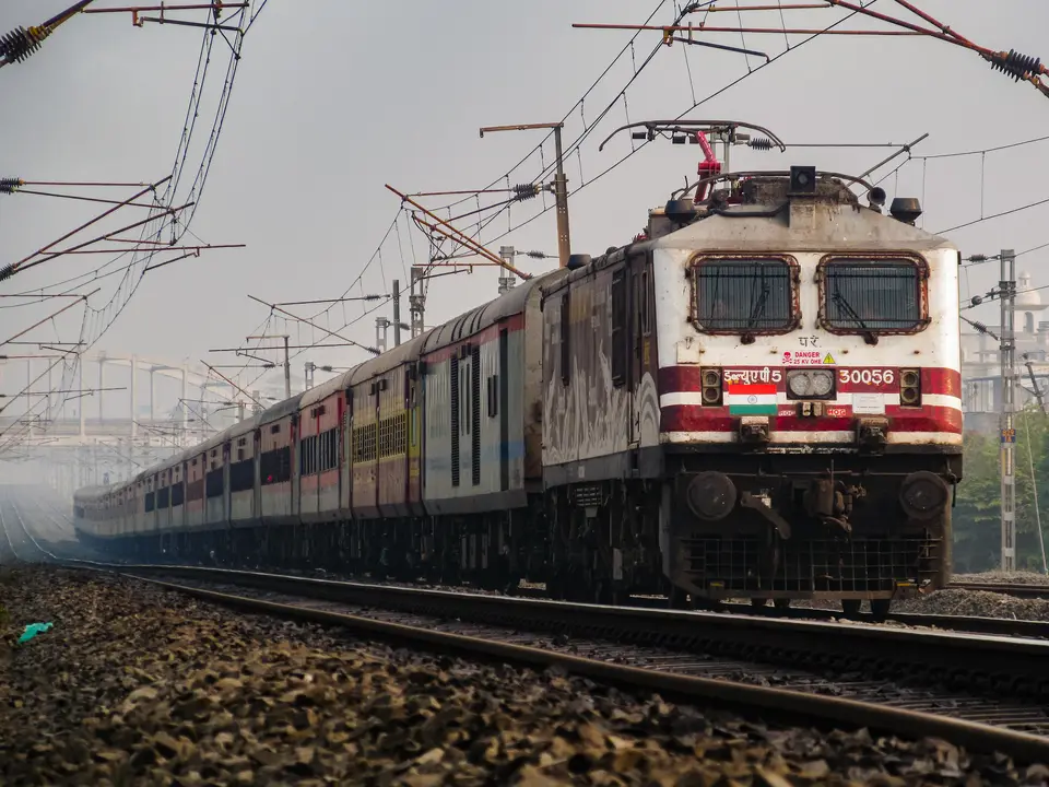 22973 Gandhidham - Puri Weekly SF Express (via Vizianagaram) train photo 2