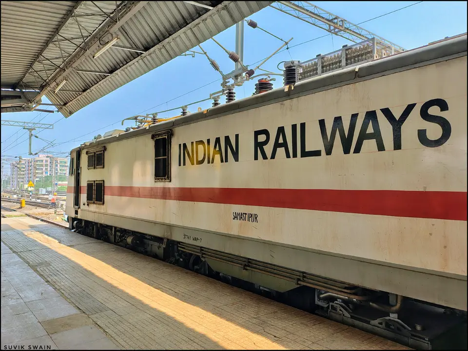 12503 SMVT Bengaluru - Agartala Humsafar Express train photo 1