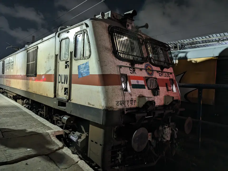 12661 Pothigai SF Express train photo 2