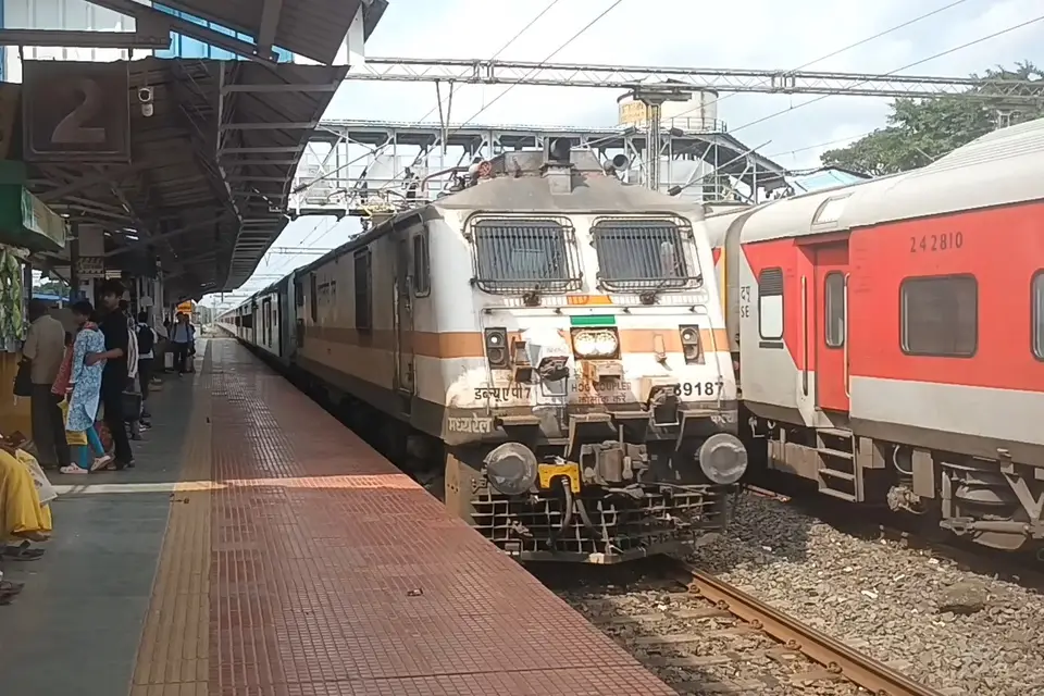 Representative Indian Railways gallery image photo 2