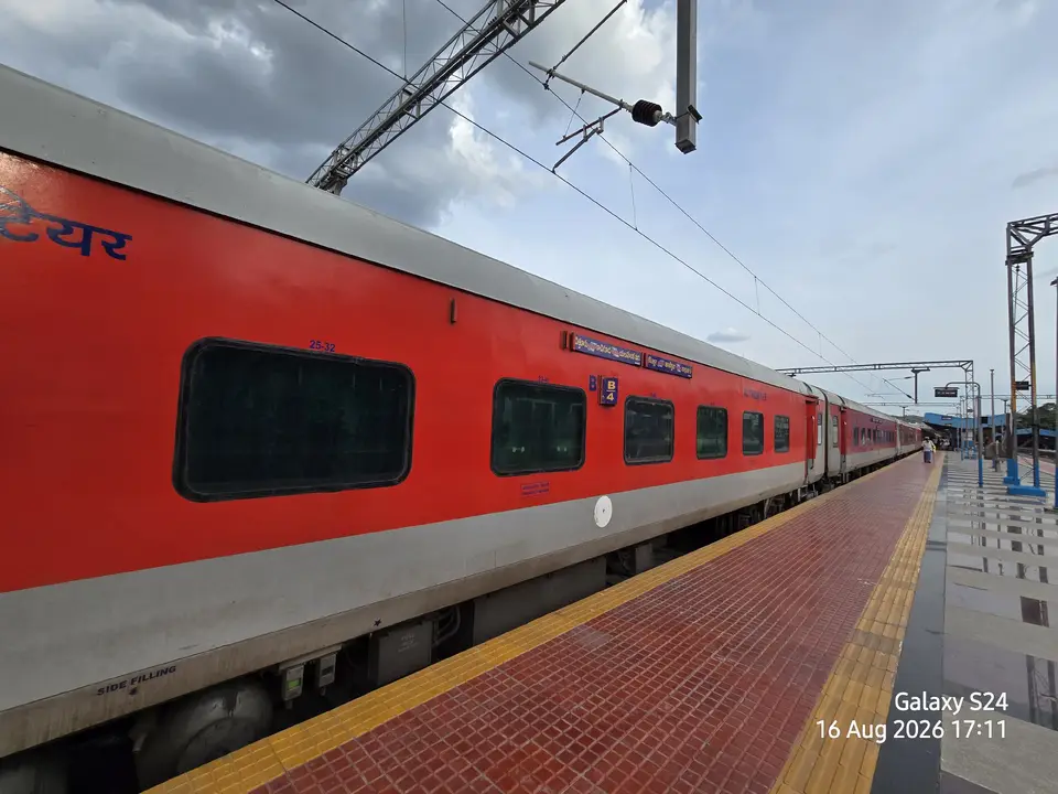 Representative Indian Railways gallery image photo 8