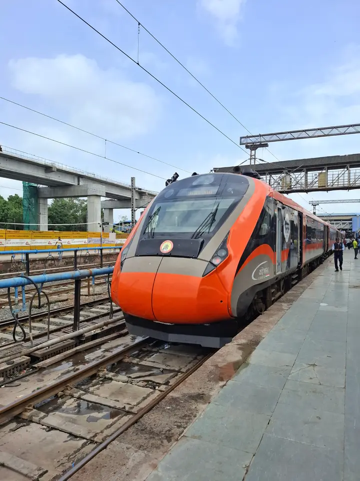 Representative Indian Railways gallery image photo 8