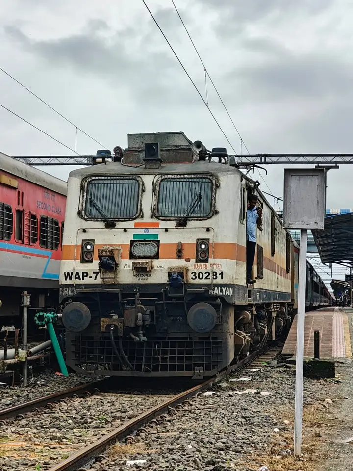 Representative Indian Railways gallery image photo 3