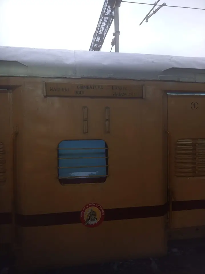 16607 Kannur - Coimbatore Express train photo 3