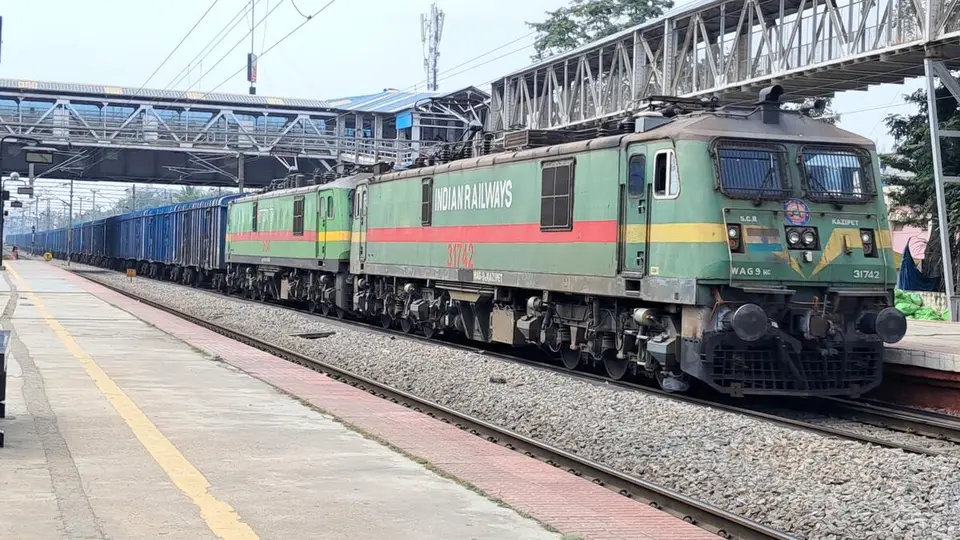 Representative Indian Railways gallery image photo 4