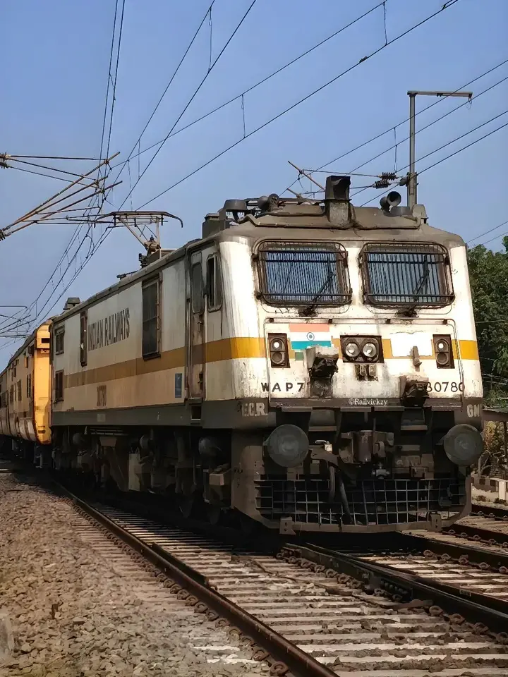 53178 Lalgola - Sealdah Passenger train photo 7