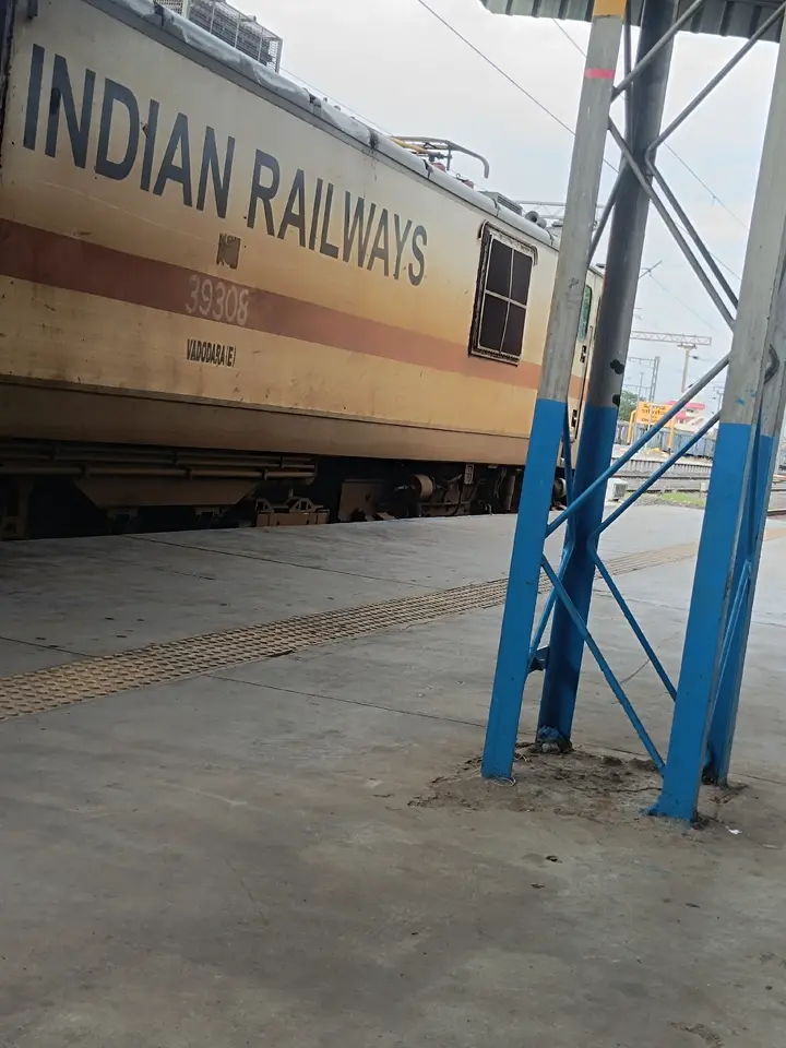 Representative Indian Railways gallery image photo 6