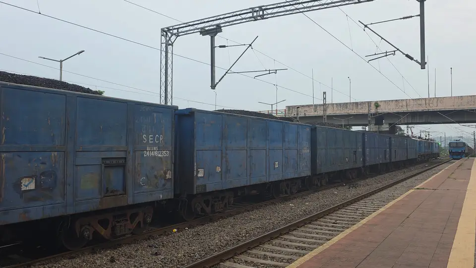 Representative Indian Railways gallery image photo 6