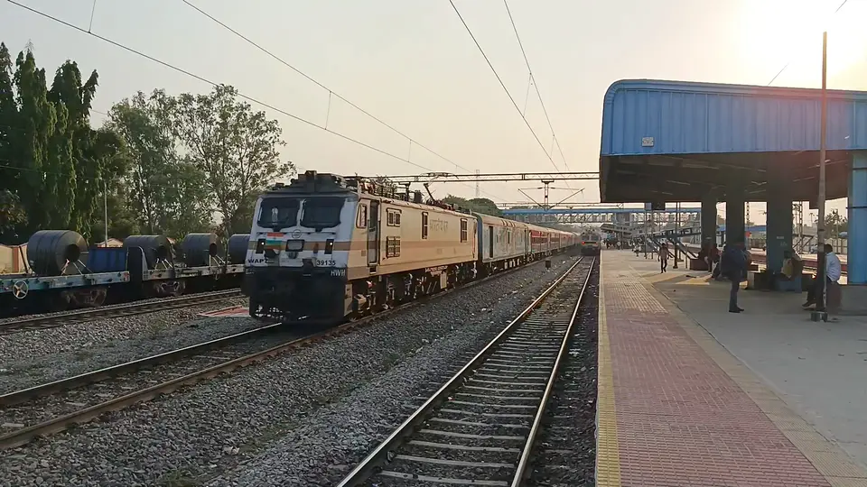 17015 Visakha Express train photo 13