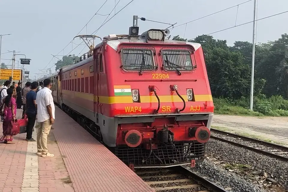 Representative Indian Railways gallery image photo 3