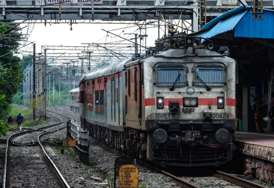 12317 Akal Takht Express train photo 5