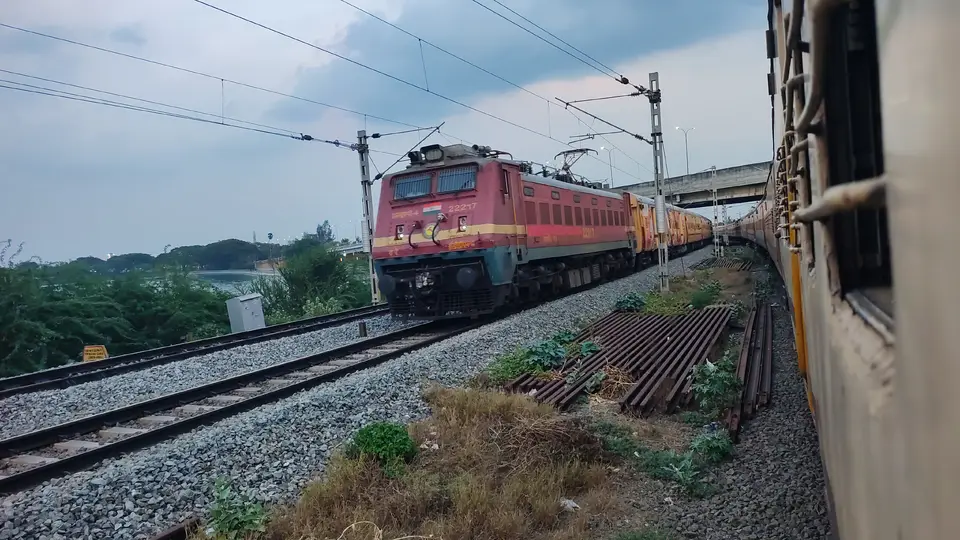 22609 Mangaluru Central - Coimbatore Intercity SF Express train photo 4