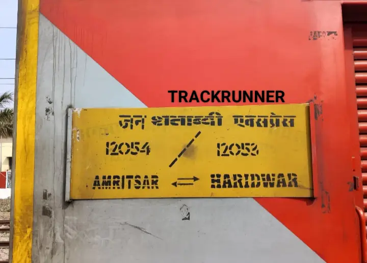 12053 Haridwar - Amritsar Jan Shatabdi Express train photo 3