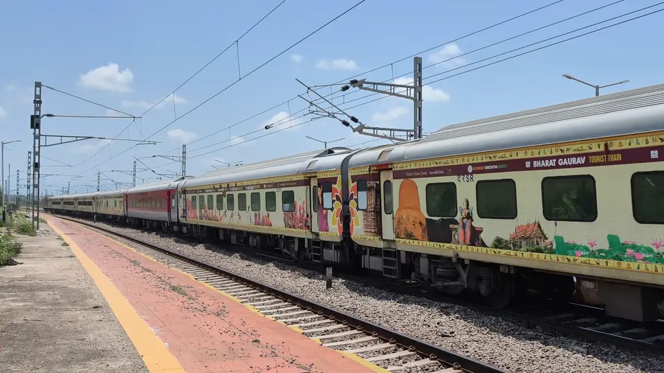 Representative Indian Railways gallery image photo 8