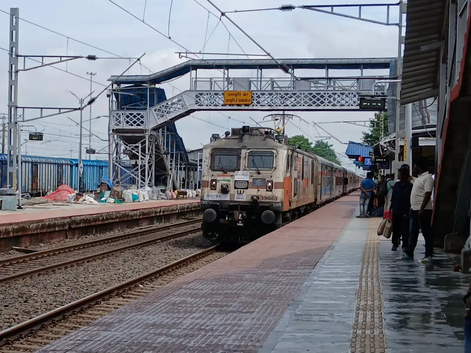 55515 Patna - Thawe Fast Passenger train