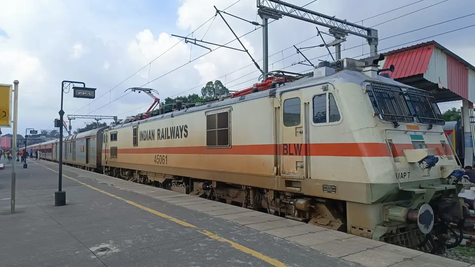 Representative Indian Railways gallery image photo 5