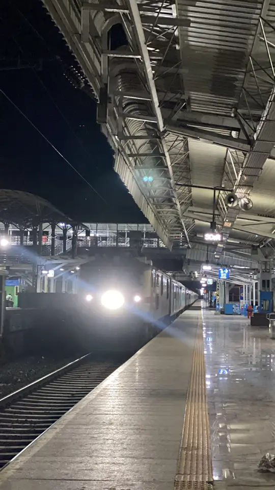 02811 Bhubaneswar - Yesvantpur Special Fare AC Summer Special train