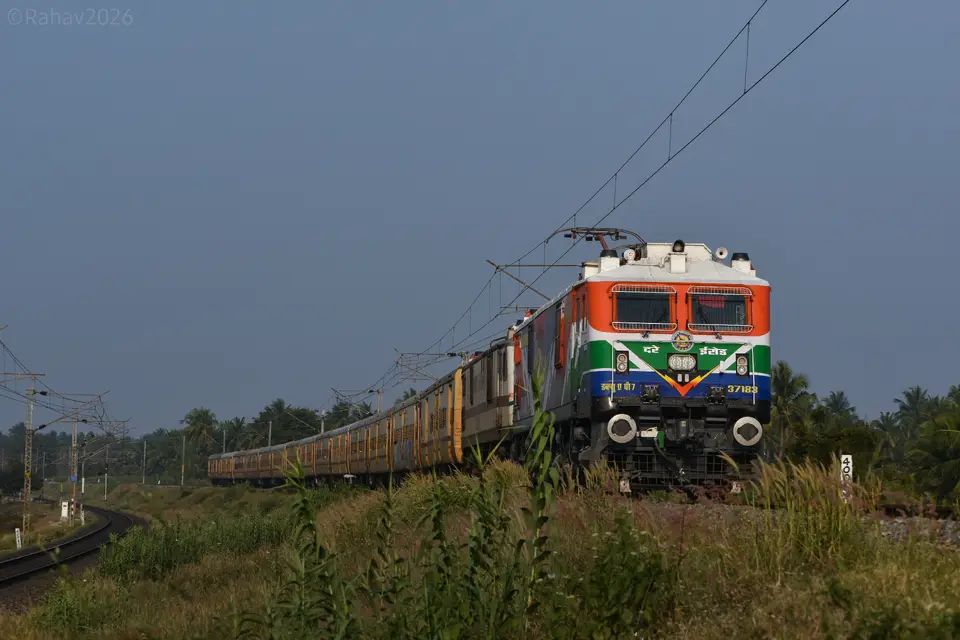 16321 Nagercoil - Coimbatore Express train photo 2