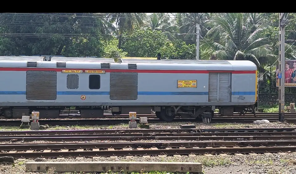 09723 Jaipur - Bandra Terminus Special Fare Special train