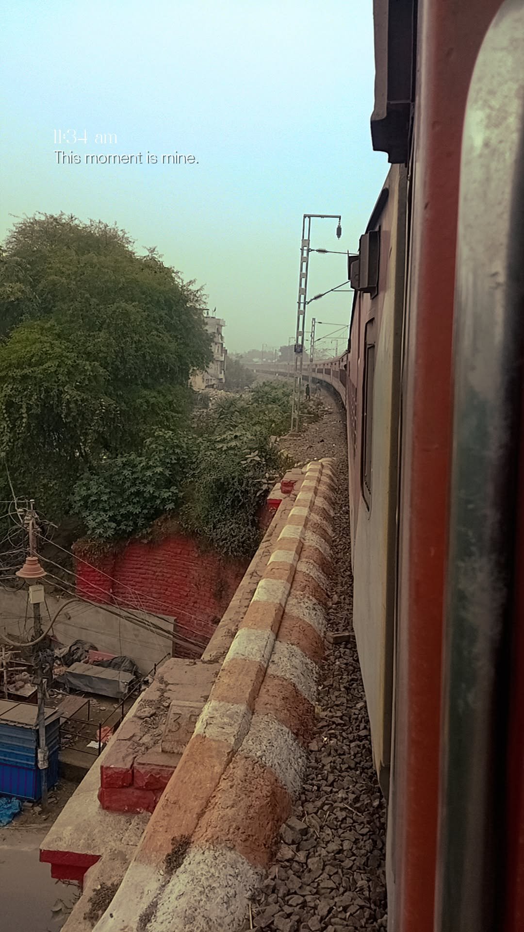 22435 Varanasi - New Delhi Vande Bharat Express photo 8