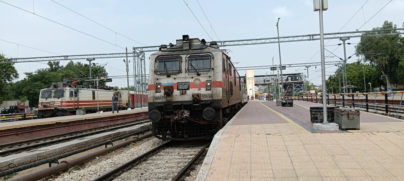 12259 Sealdah - Bikaner AC Duronto Express photo 1