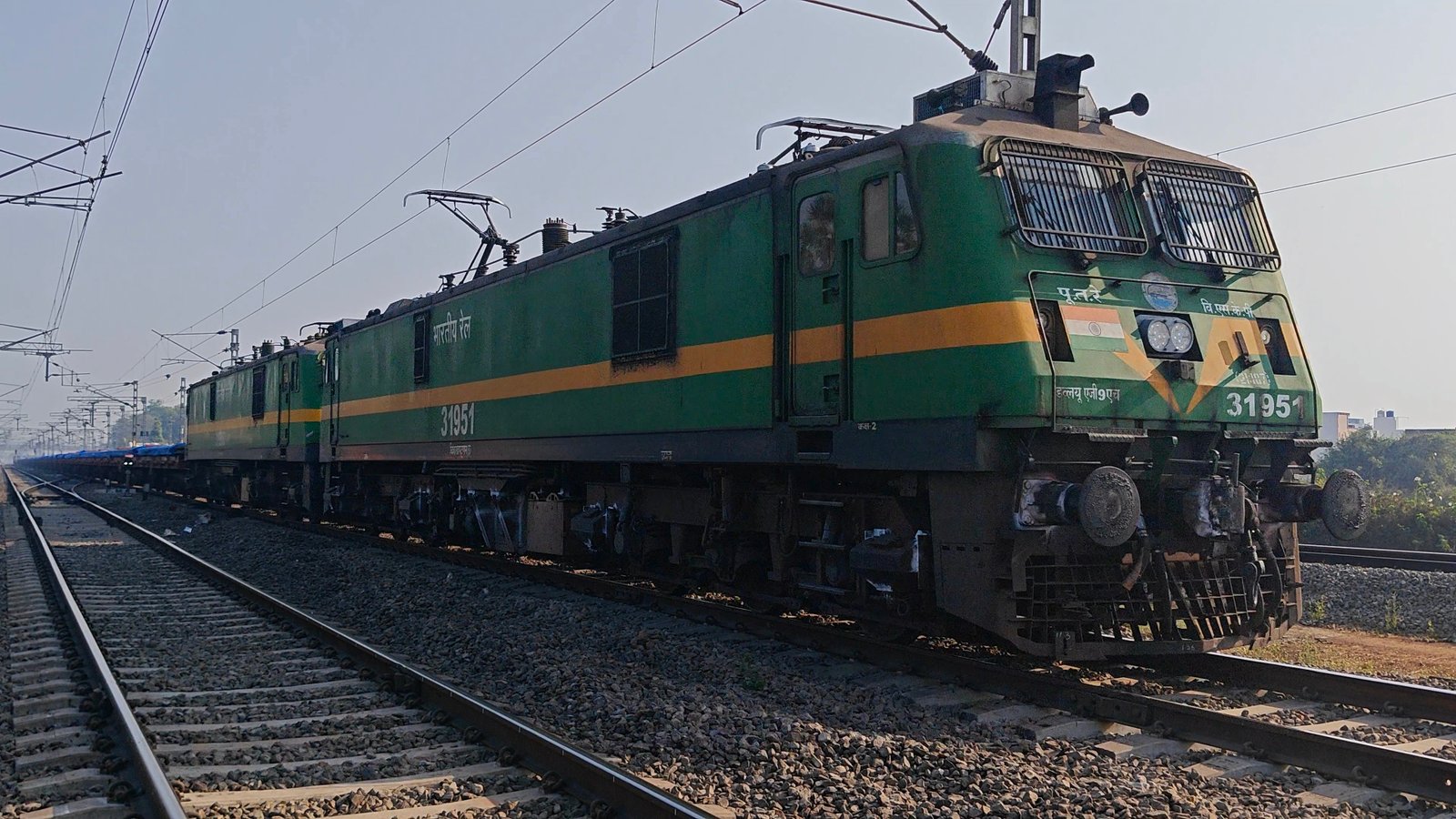 04033 Sabarmati - New Delhi Special Fare AC Special photo 6