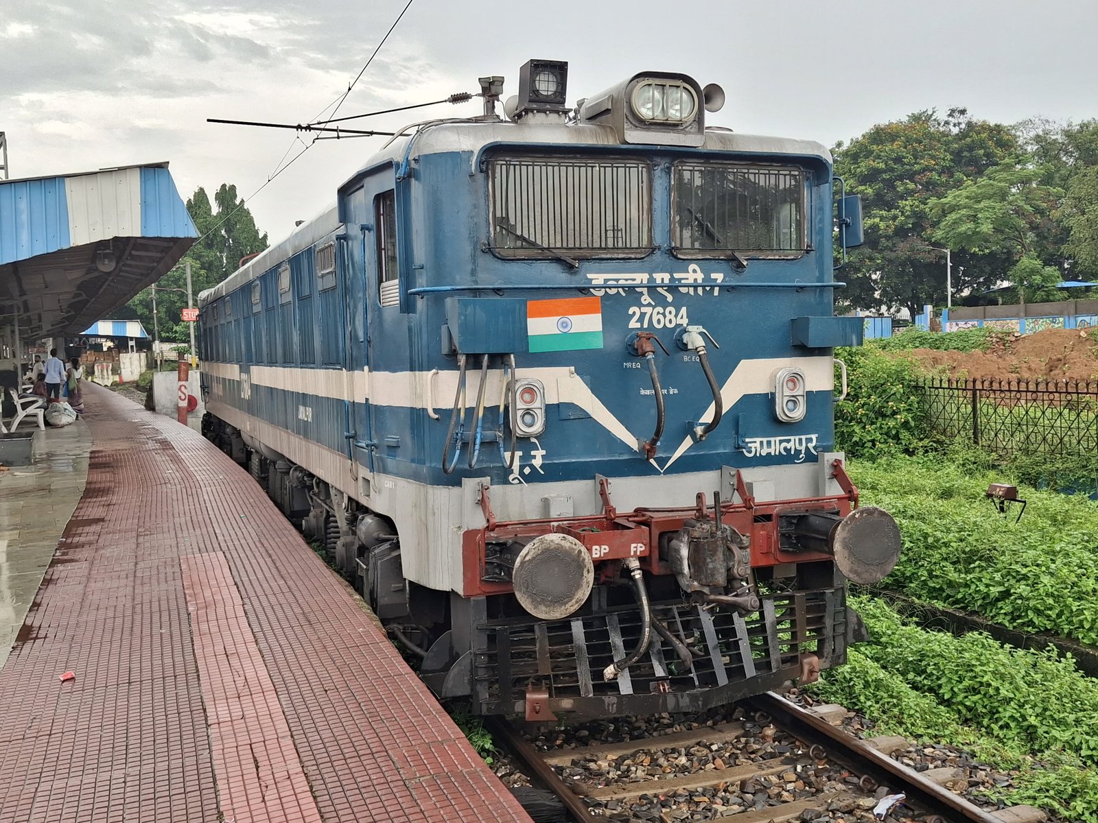 20435 LTT-PRYJ AMRITBHARAT EXP photo 2