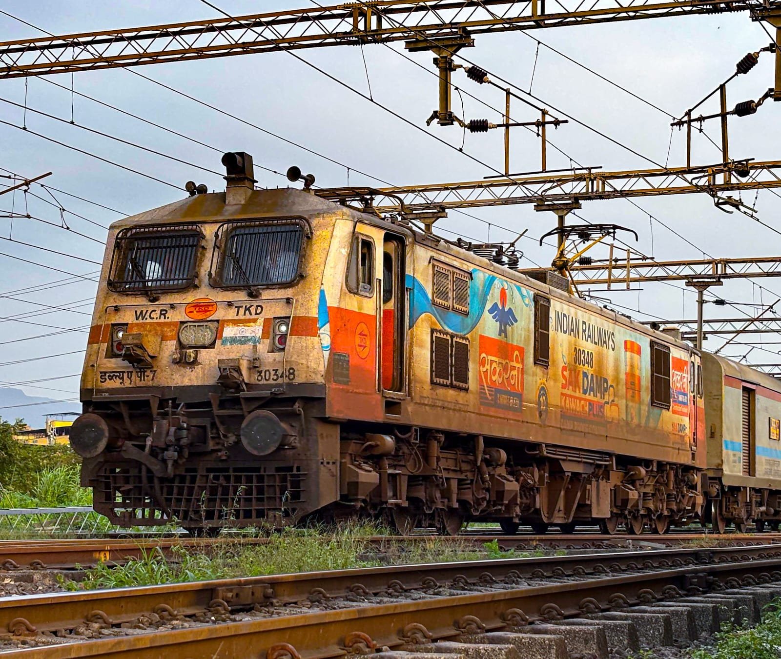 22222 Hazrat Nizamuddin - Mumbai CSMT Rajdhani Express photo 8